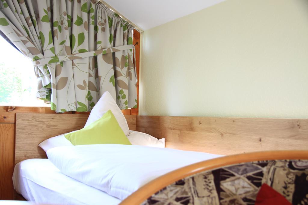 Hotel Garni Vier Jahreszeiten Bad Fussing Bagian luar foto